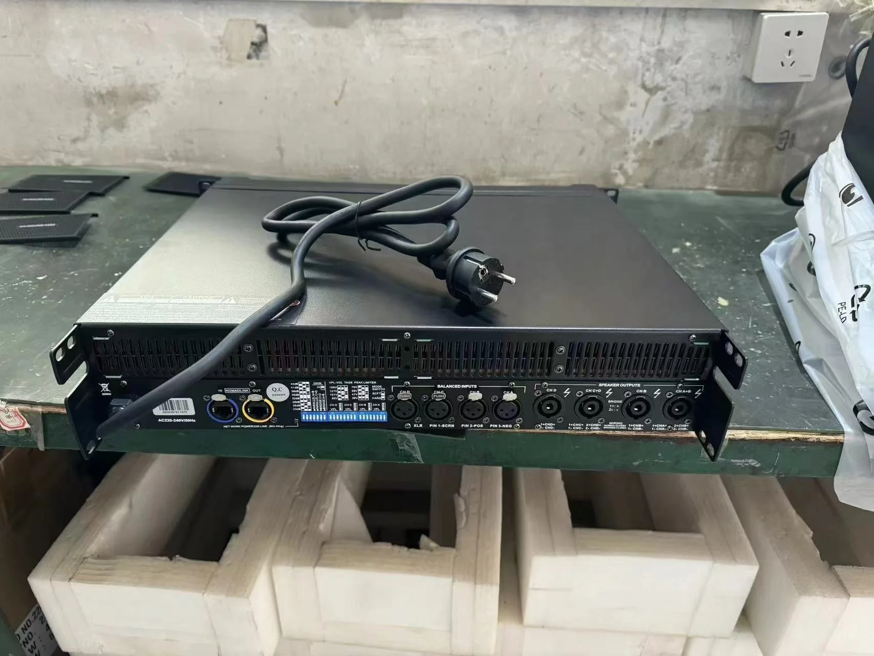 Фото Усилитель мощности Aliexpress FP10000Q 4CH Class D/H с двухступенчатым блоком питания, двухканальный мостовой, 10000 Вт, PA-усилитель №3