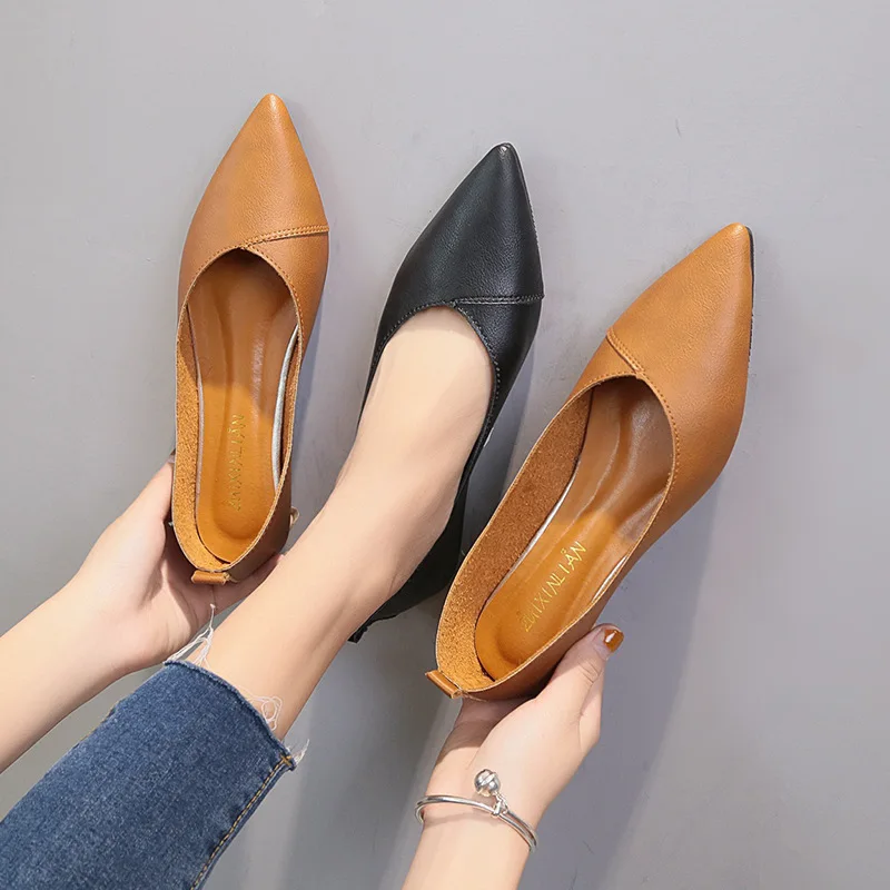 

Spring Black Soft PU Leather Shoes Women Larger Sizes 40 Ballet Flats Pointed Toe Shallow Mouth Slip-on Ladies Loafer