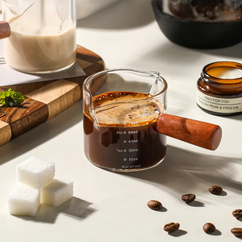 

Heat-resisting Glass Coffee Espresso Measuring Cup Glass Milk Jug Latte Mixer With Wooden Handle Glass Scale Measure Mugs