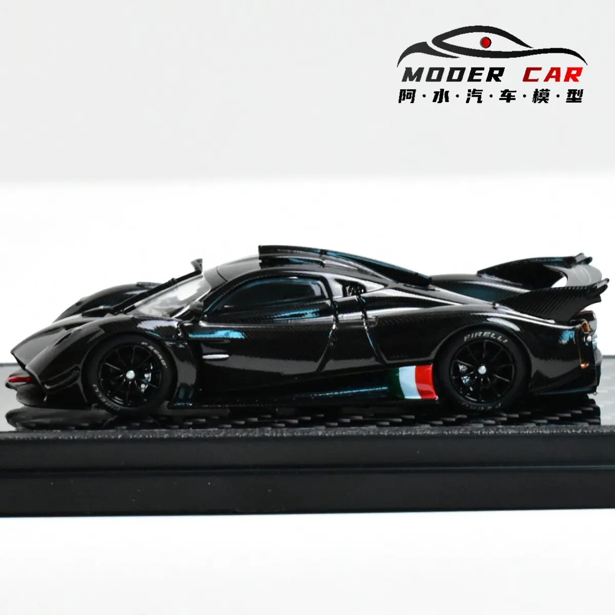 Модель автомобиля Pagani Huayra R в масштабе 1:64 для взрослых любителей хобби. (art.: 3920dcffe2c11) - 3920dcffe2c11
