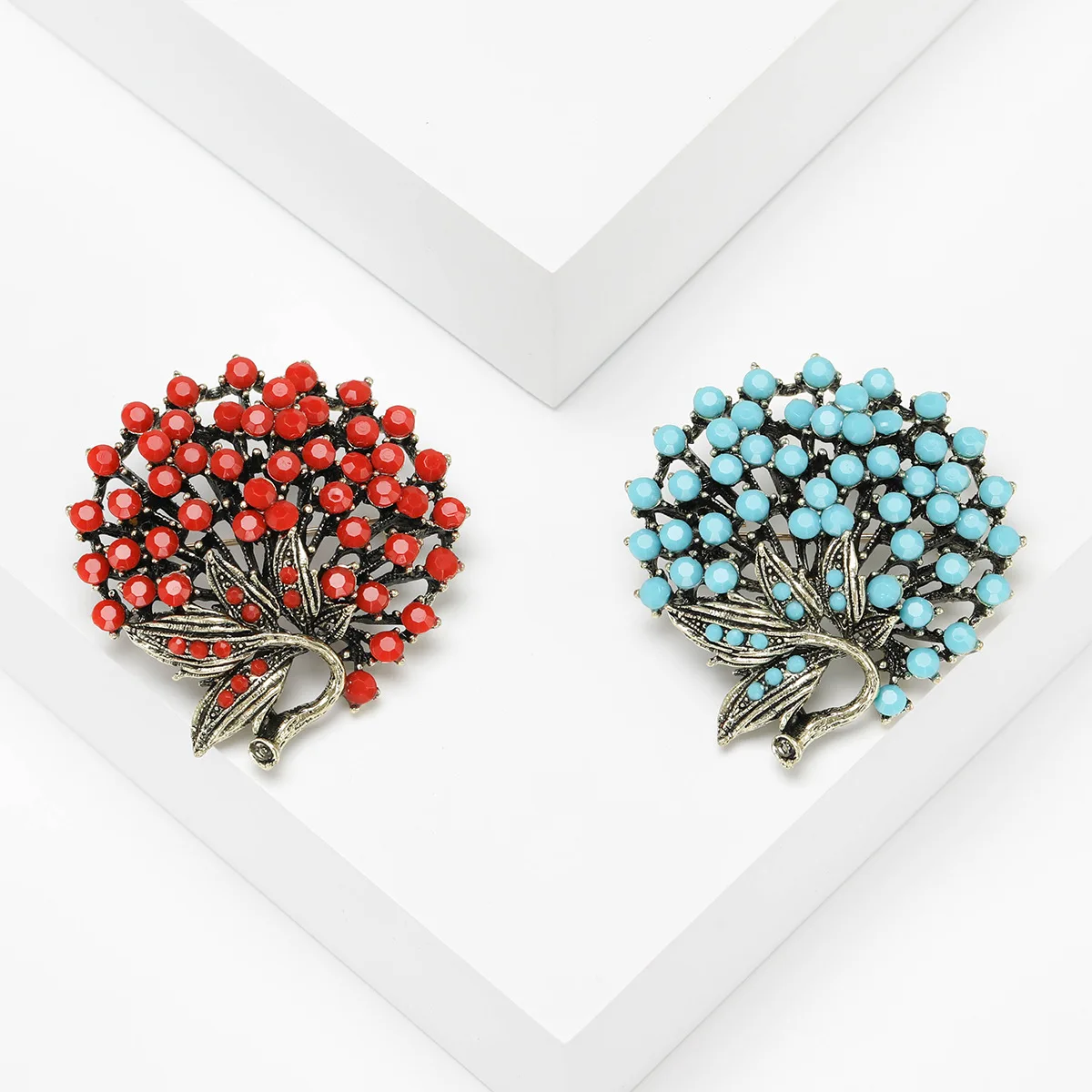 

European And American Retro Personality Rhinestone Round Flower Türkiye Brooch Fashion Temperament Clothing Accessories