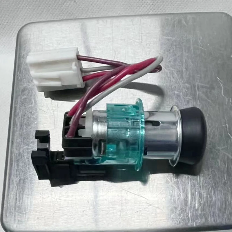 Автомобильный прикуриватель в сборе для Skoda Yeti 2010-2013 1Z0919305A 1Z0 919 305 A