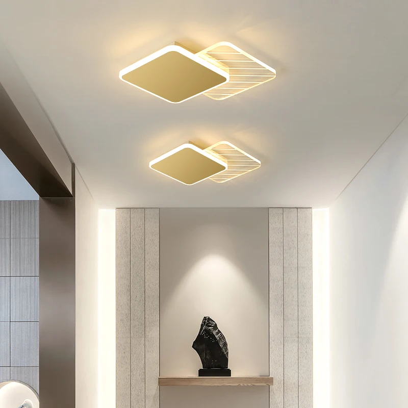 Modern Led Ceiling Light Round Golden Led Flush Mount Ceiling Chandelier for Aisle Bedroom Kitchen Corridor Decor Small Lamp