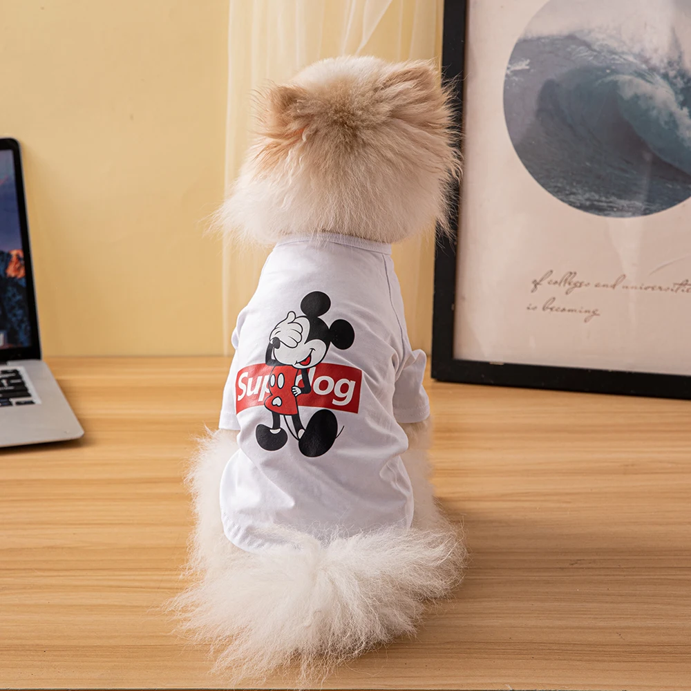 

Новинка, одежда для собак Disney, рубашки для собак на открытом воздухе, Модная хлопковая одежда для домашних животных на весну и лето, майка дл...
