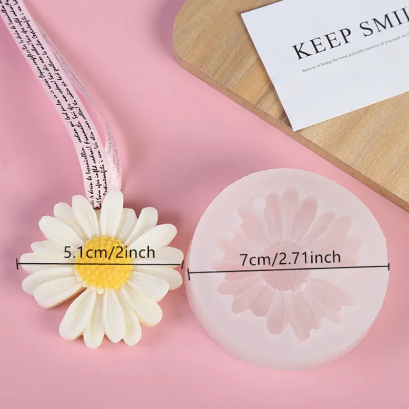 Силиконовая форма для ароматизированной свечи с 3D маргаритками сделай сам