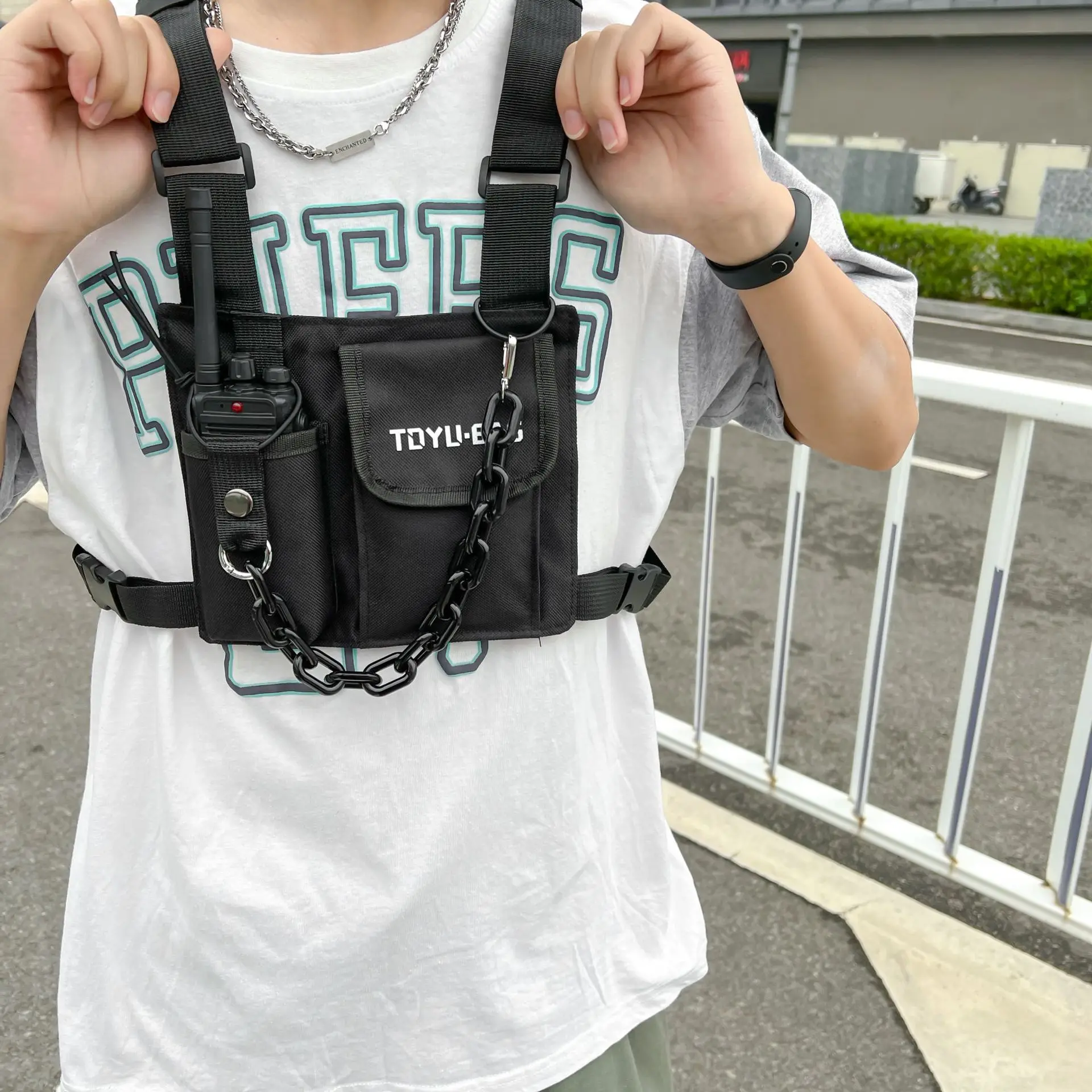 men utility vest fashion