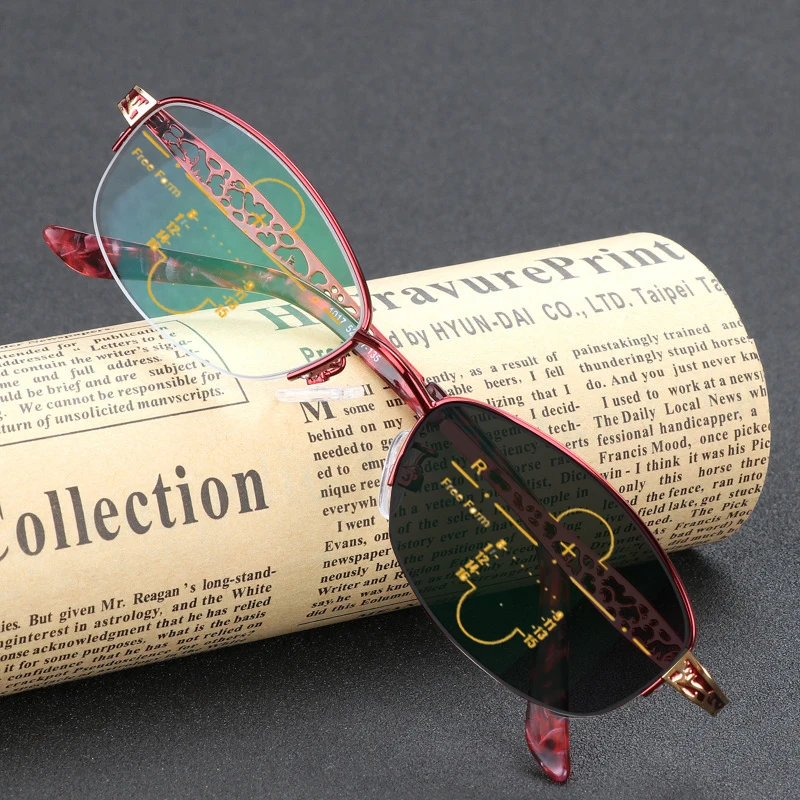 

Женские прогрессивные Мультифокальные бифокальные очки для чтения, уличные фотохромные пресбиопические очки, сверхлегкие металлические очки, 1,0-4