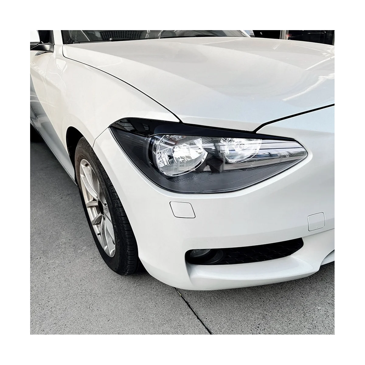 

Car Headlight Eyebrow Eyelids Stickers Trim Cover for 1 Series F20 head light lamp Eyelid 2011-2014(Black)