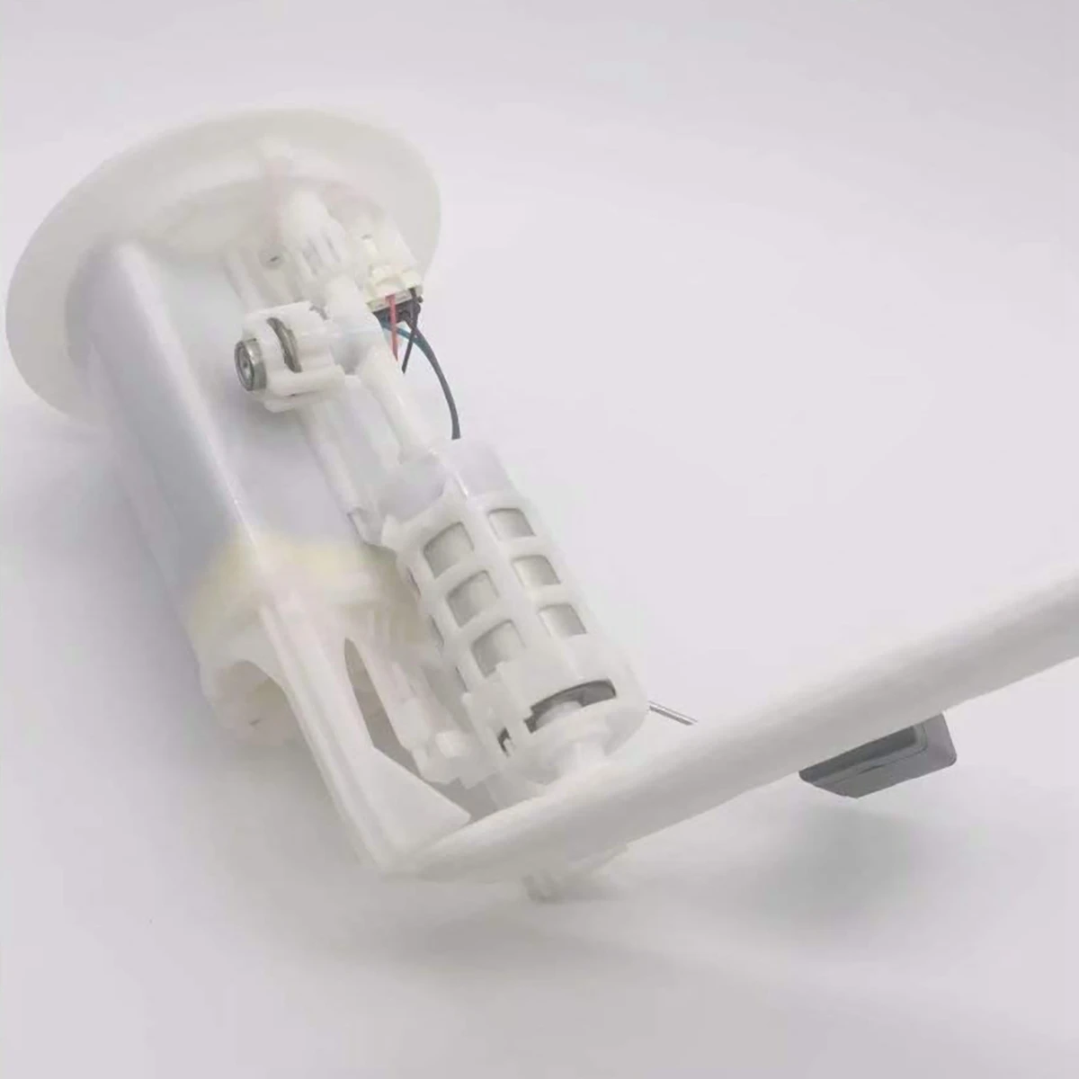 Электрический топливный насос в сборе фильтр подходит для Vios 2014 77020-0D180