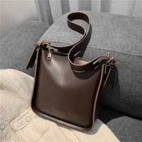 atmospheric personality ladies small bag 2022 new wave korean casual one shoulder handbag wholesale diagonal small square bag