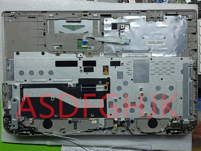 Бывшая в употреблении оригинальная упаковка применима к Toshiba Φ P55 P55t shell C с