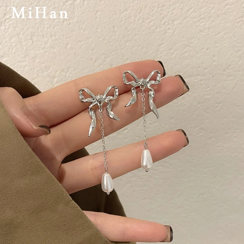 

Mihan 925 Silver Needle Modern Jewelry Bow Earrings Popular Design Simulated Pearl Drop Earrings For Girl Lady Gifts Wholesale