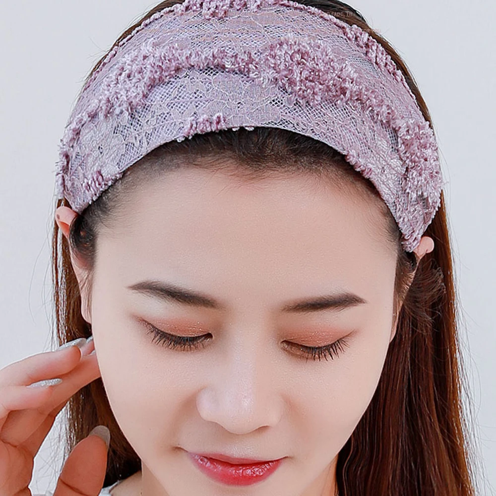 

Women's Wide Edge Hairband with Non-Slip Teeth Lace Headpiece for Bridesmaid Wedding Dating Shopping