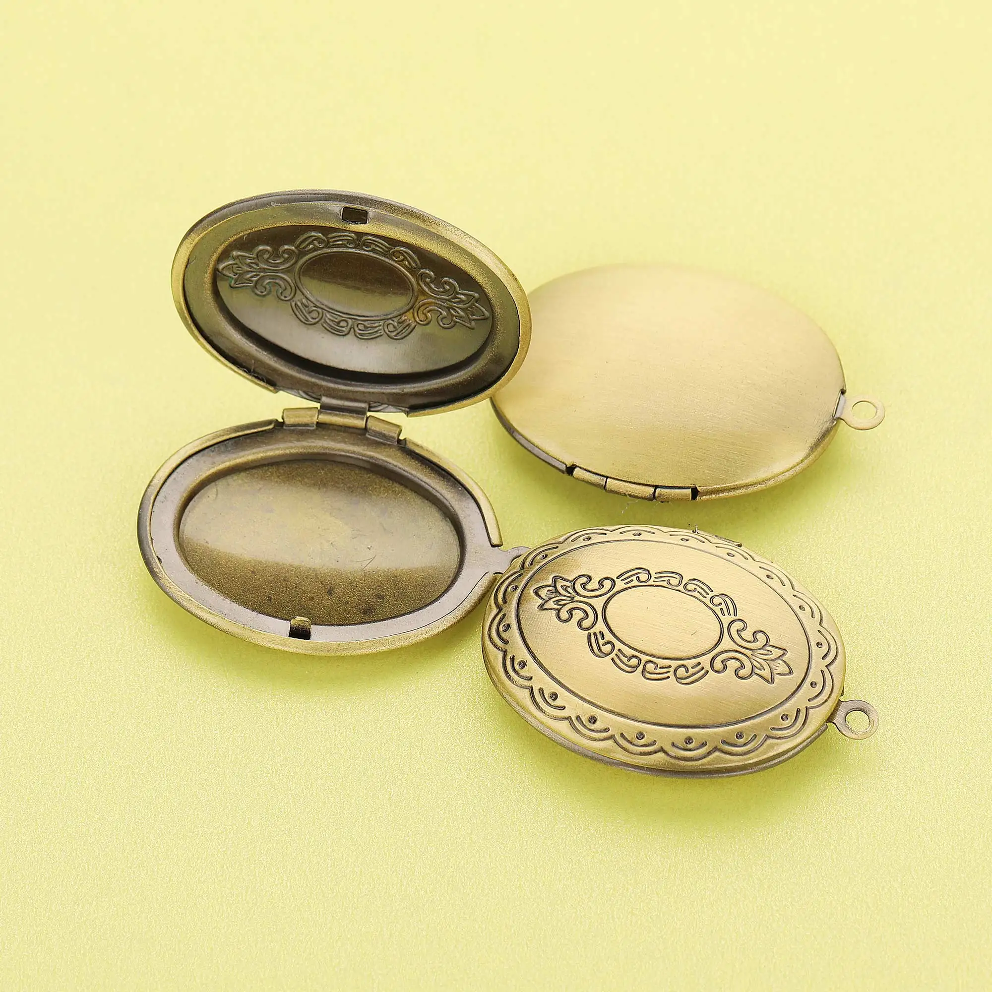 

5Pcs 20x30MM Oval Photo Locket,Keepsake Antiqued Bronze Brass Locket,DIY Photo Memory Pendant Charm Supplies 1121059