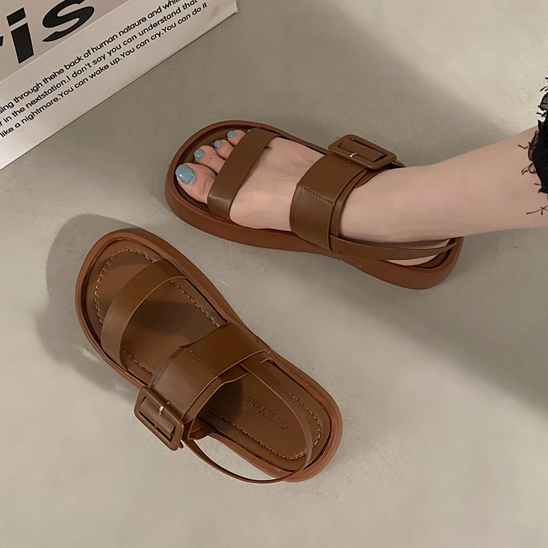 

Туфли женские в стиле ретро, роскошные босоножки, универсальные, Нескользящие, на среднем каблуке, оригинальная модная пляжная обувь, черные, для девушек