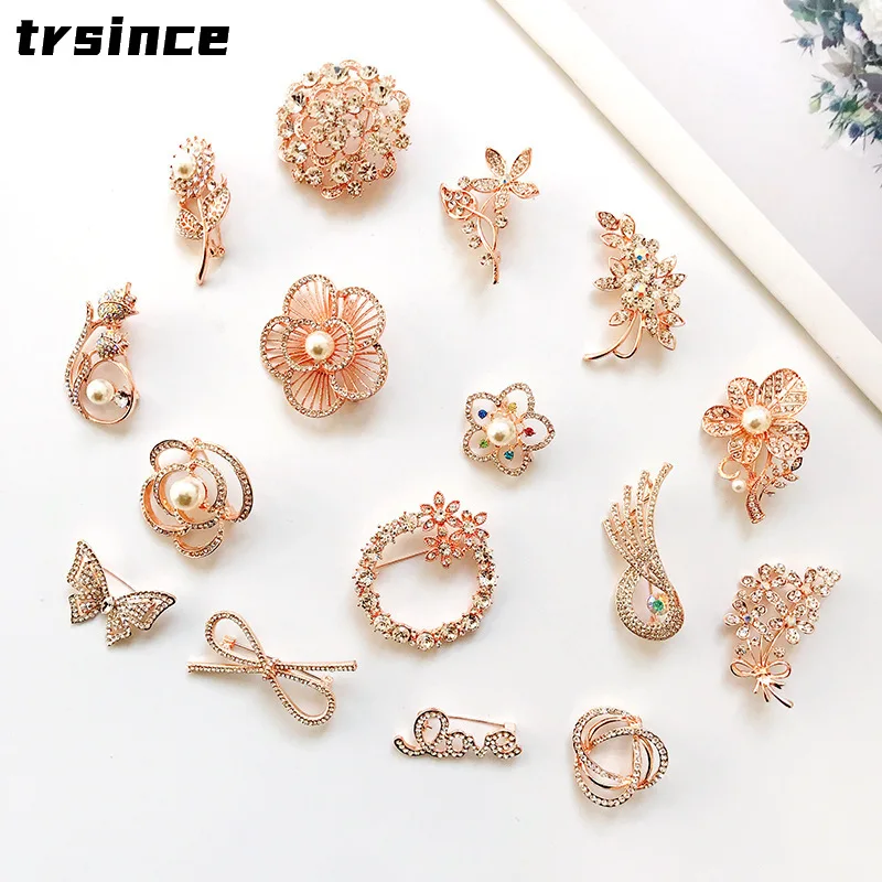 

Fashion Simple Korean Corsage Pearl Bow Rhinestone Popular Camellia Brooch Pin for Women Clothing Accessories