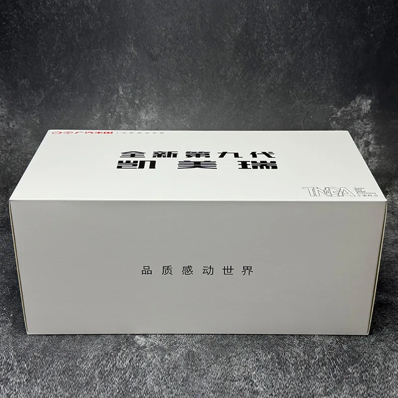 Оригинальный заводской 1:18 Toyota Camry 9-го поколения 2024 GAC имитация сплава модель