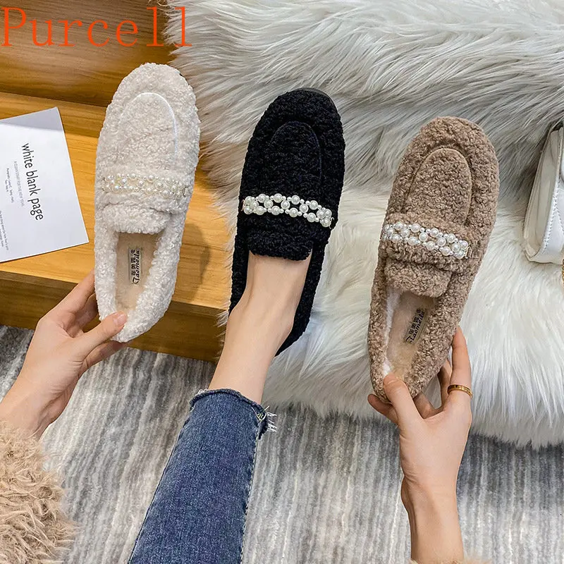 Women's woolen shoes wear 2023 winter new flat bottom lambhair women's shoes and wear thick bottom bean shoes