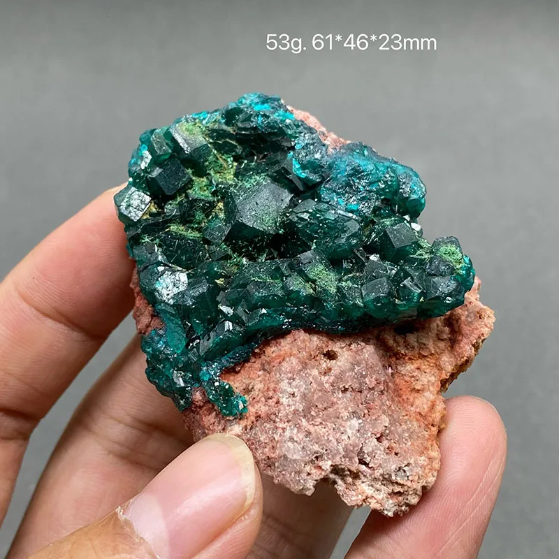 100% натуральные камни и кристаллы из кремниевой диоптазы