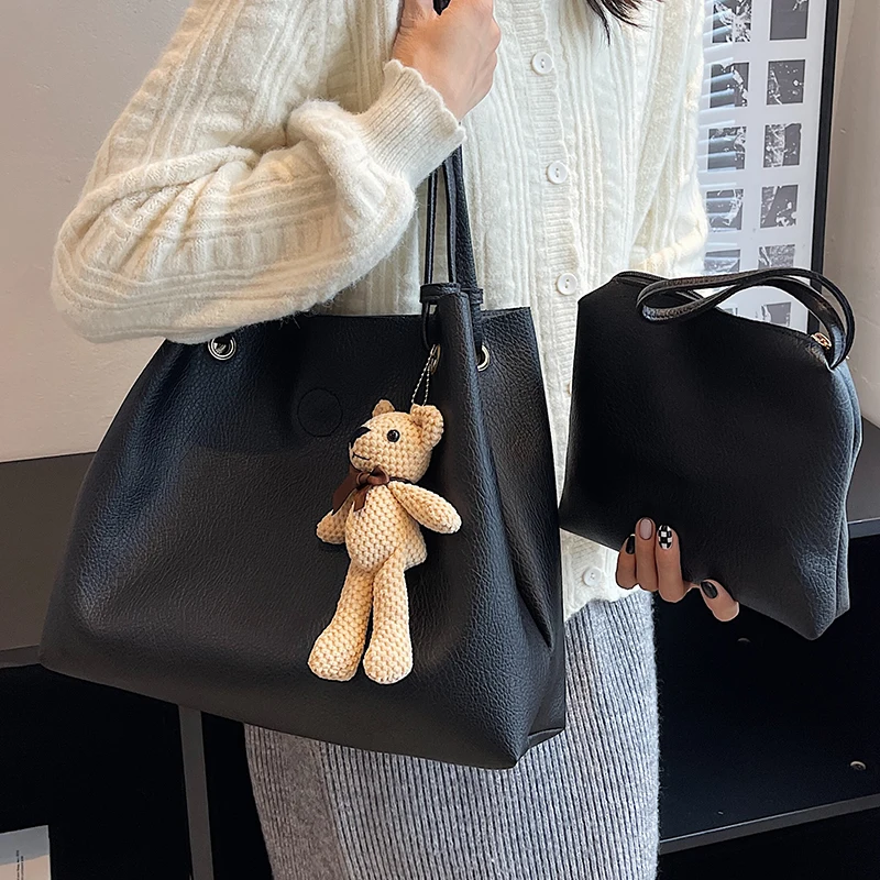 

Модная однотонная женская Повседневная сумка через плечо Kawaii Bear с подвеской стильная женская композитная сумка универсальная дизайнерская сумка Горячая Распродажа