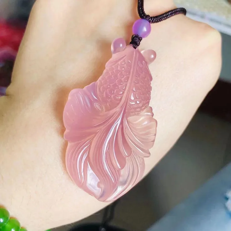 

Mai Chuang/jade agate Big Tail Goldfish Exquisite Necklace Pendant Fashion and Elegant Personality Jewelry MenWomen couple Gift