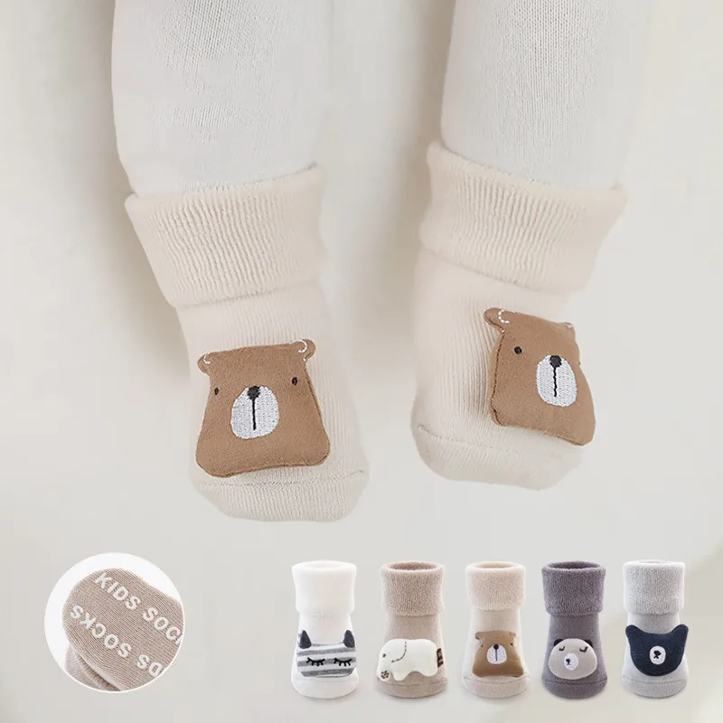 

Осенне-зимние детские носки для мальчиков и девочек, мягкие хлопковые носки для новорожденных с милыми мультяшными животными, котами, слонами и нескользящей подошвой
