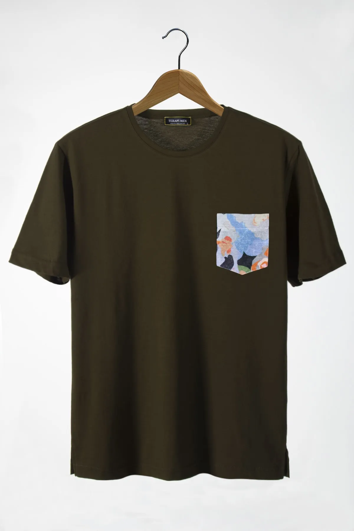 

Male Khaki Bike Collar Pockets Oversize T-shirt 22Y-3400762-33
