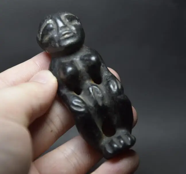 

Статуэтка Хуншанской культуры из камня