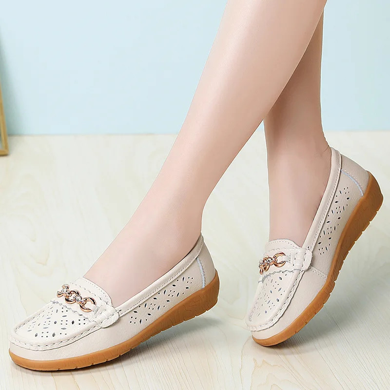 

Summer Women Casual Shoes Leather Ladies Breathable Flats Shoes Cut Out Women's Loafer Office Slip-on Moccasins Plus Size 35-42