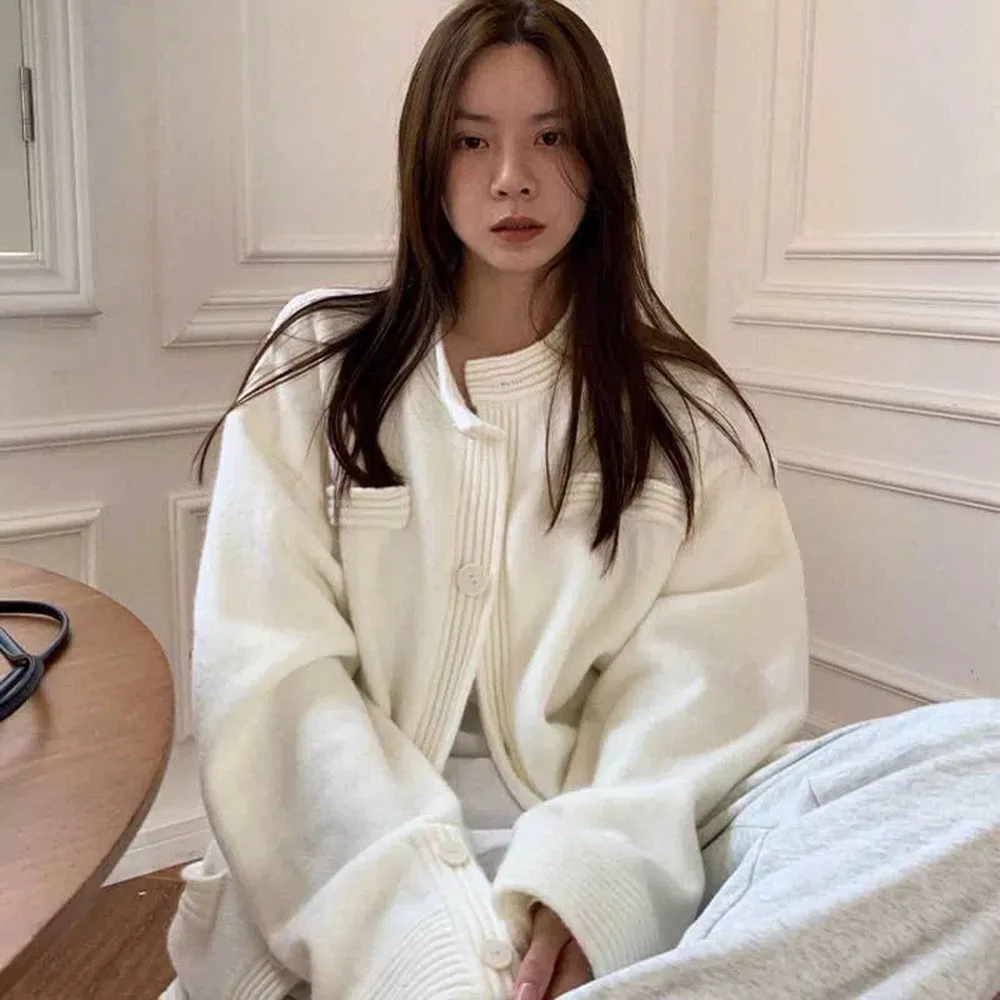 

Spring 2023 Fashion Solid Knitted Sweater Jacket Women's Long Sleeve Loose White Sweaters Cardigan Coat Female Casual Knitwear