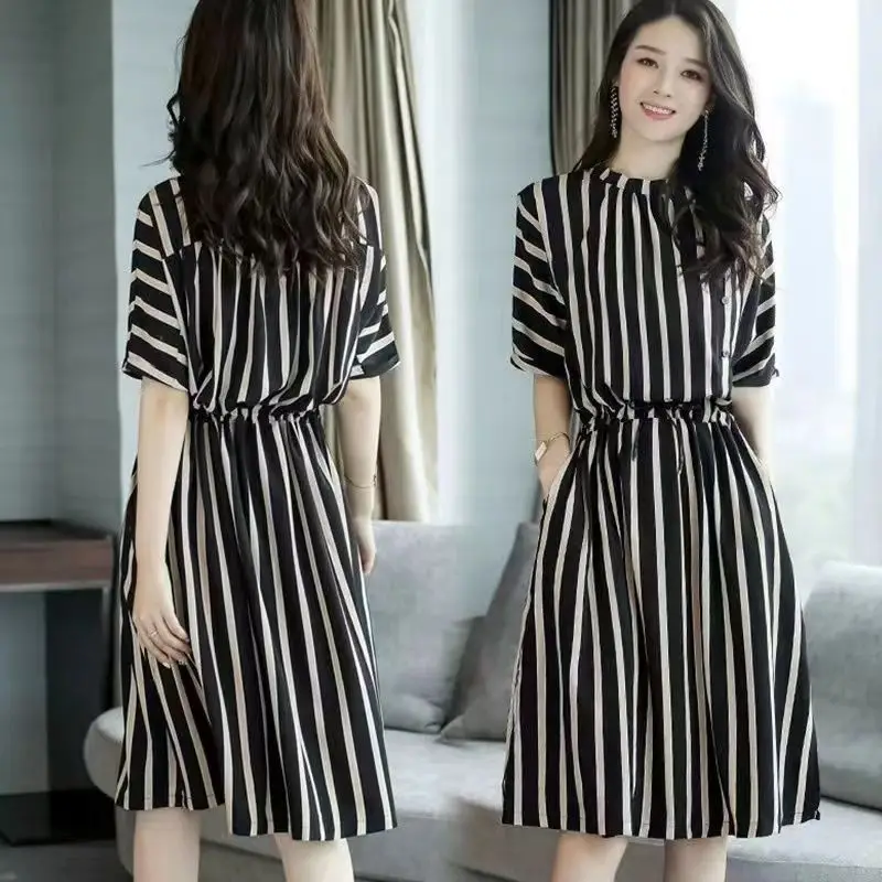 2023 Fashion New Women's Summer Classic Small Stripes European and American Style Celebrity Dress