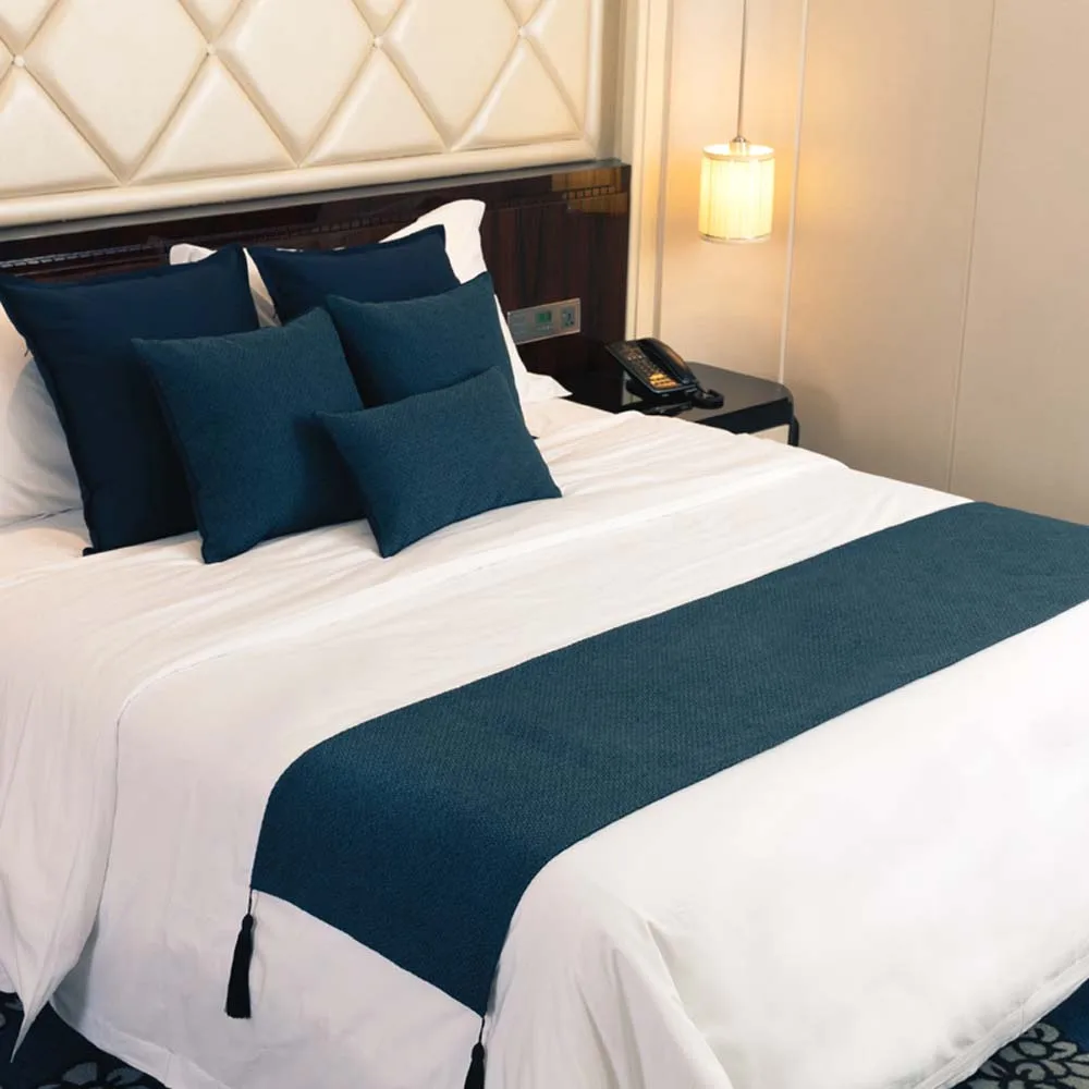 

1pcs European Style Bed Runner Throw Home Hotel Decoration Solid Double-sided Bed Flag Wedding Bedroom Bed Tail Towel Pillowcase