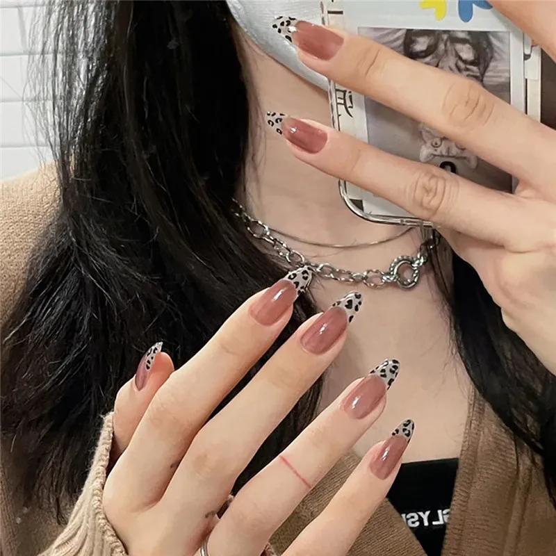 24 шт. накладные ногти с пилкой для ногтей |