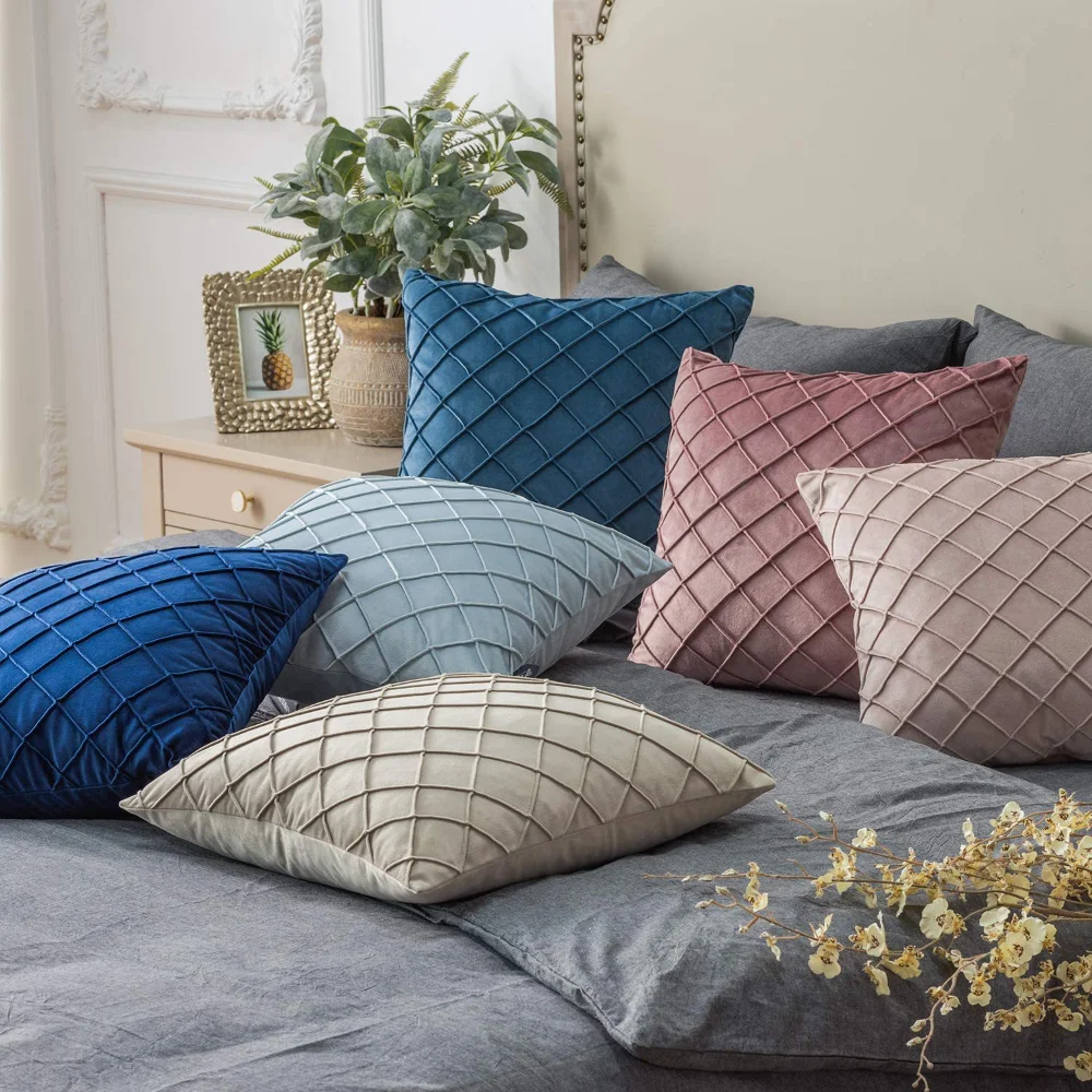 

Scandinavian Velvet Plaid Solid Color Cushions Soft and Comfortable Light Luxury Velvet Sofa Cushion Sets Home Furnishings