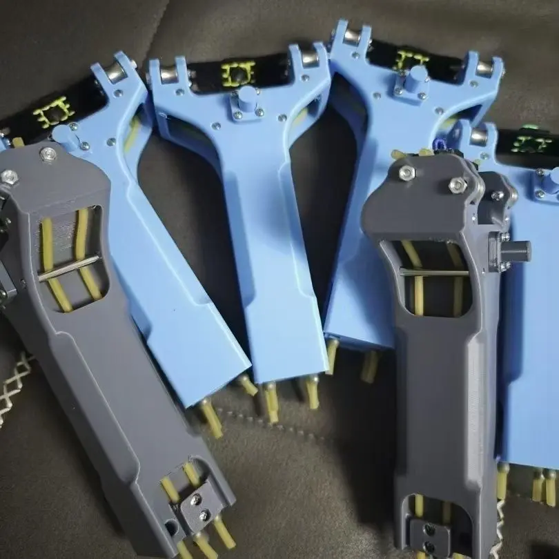 Фото Портативная уличная рогатка EDC с 3D-дизайном, автоматической загрузкой и быстрой стрельбой для кемпинга и охоты №2