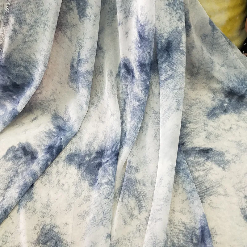 

Slightly Transparent Soft Flowers Print Chiffon Fabric For Maxi Dress Silk Scarves Summer Sheer Dress Skirt Mesh Veil