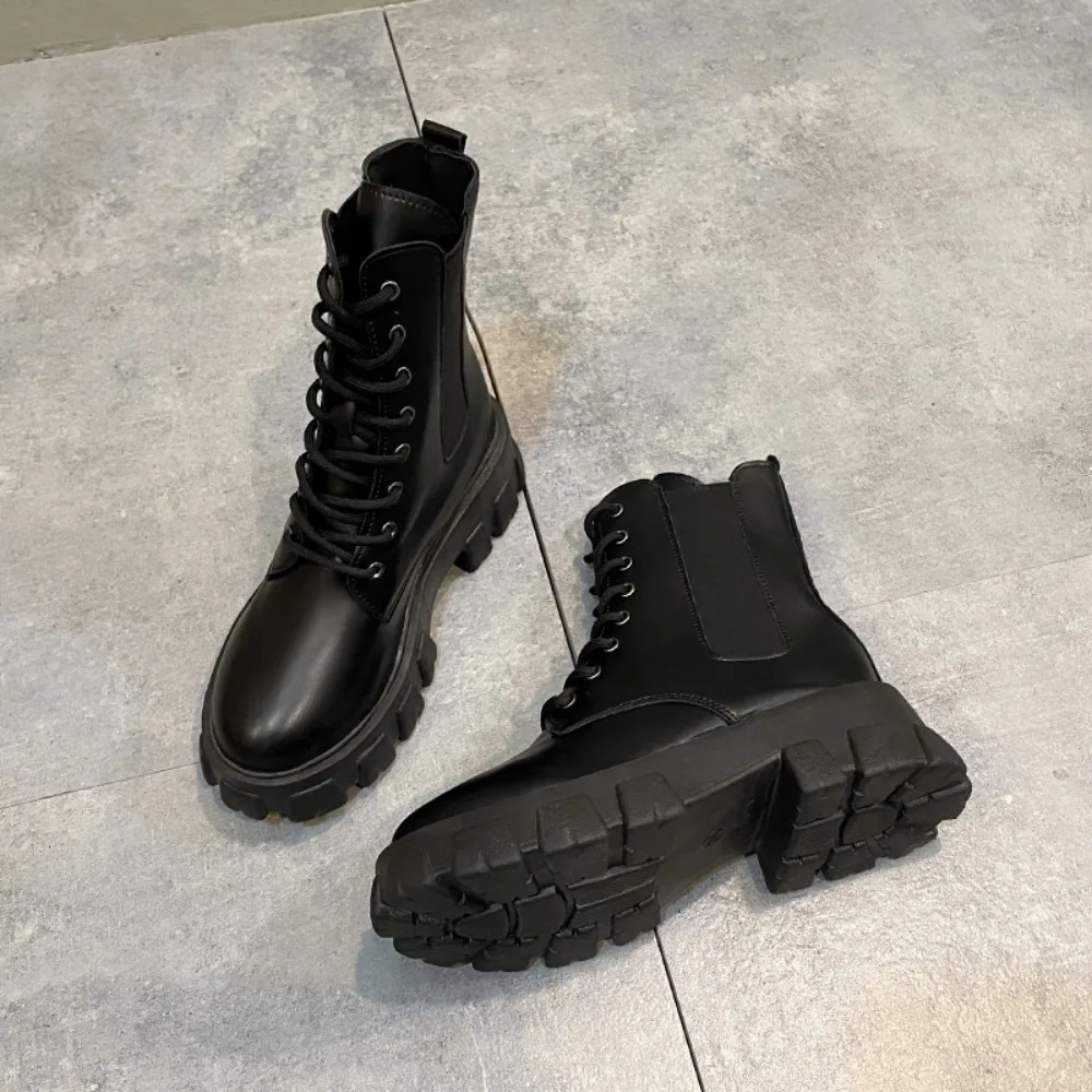 Женские ботильоны на платформе со шнуровкой и пряжкой