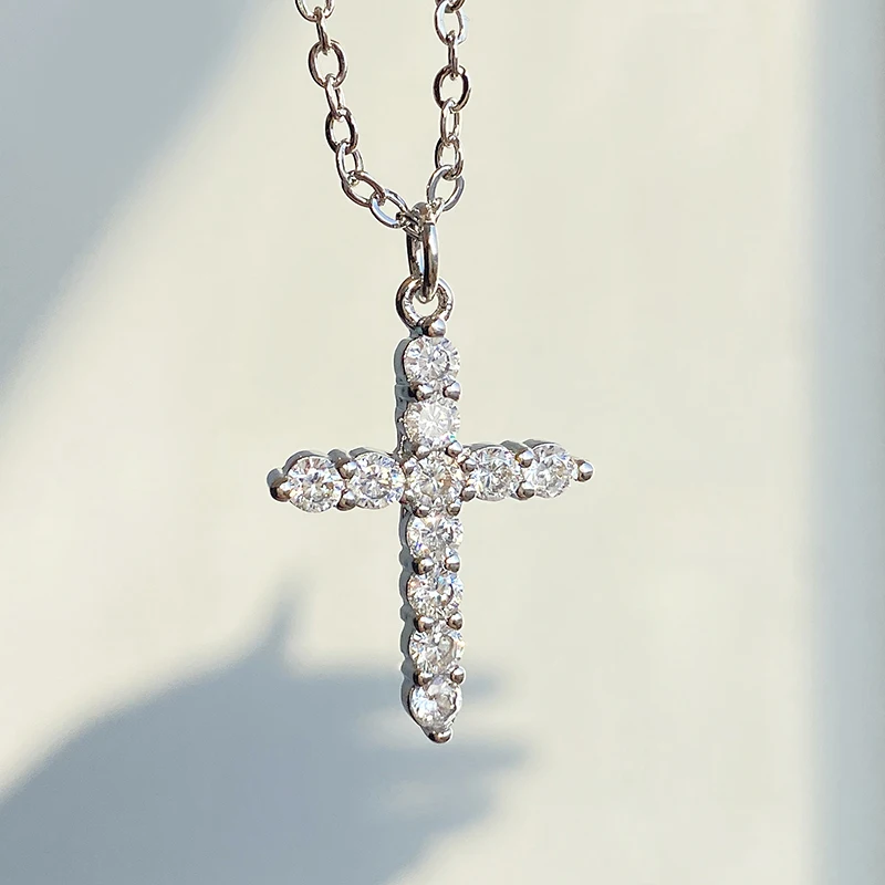 

Fashion Cross Pendant Necklace Shiny Zircon Silvery Woman's Necklaces Lovers Neutral Chic Party Banquet Jewelry Accessories