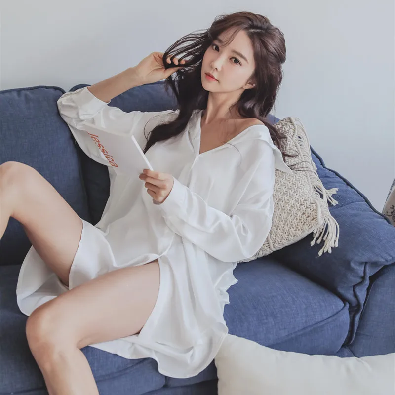 

Oversized Boyfriend Style Silky Satin Woman Nightie Solid Long Sleeve Nightgown Women Nightdress Sexy Nightshirt For Female