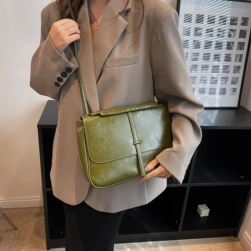 Vintage Shoulder Side Bags for Women 2022 Trend Designer High Capacity Leather Crossbody Bag Handbags and Purses