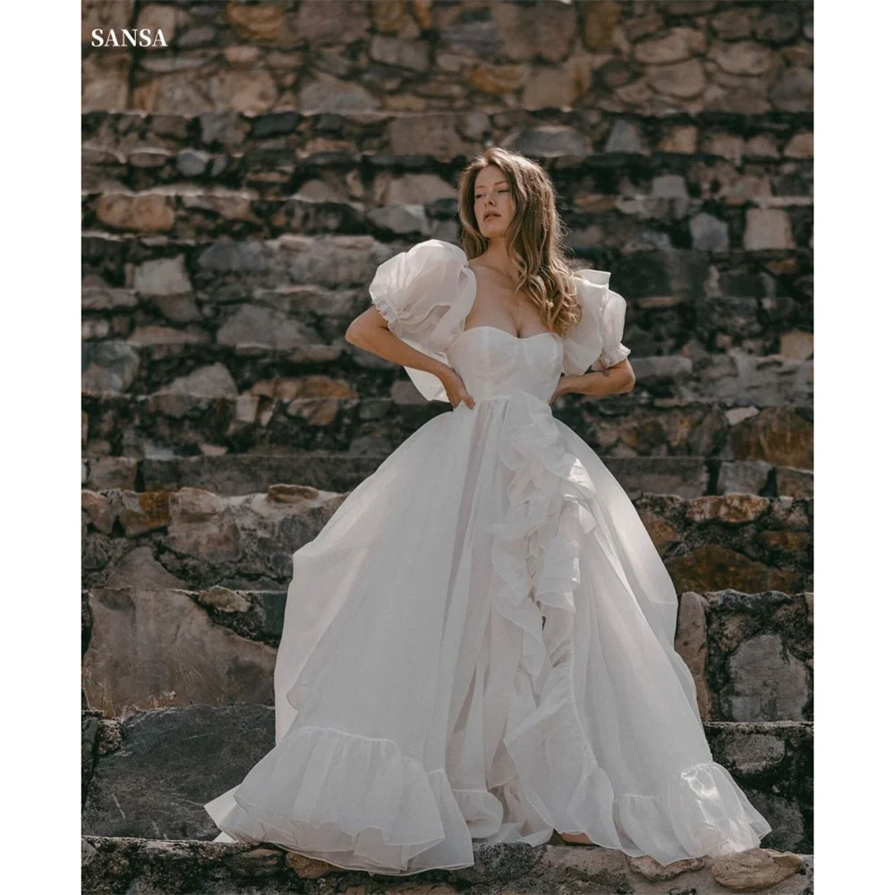 Женское вечернее платье Sansa белое в пол из органзы с пышными рукавами и изгибом по