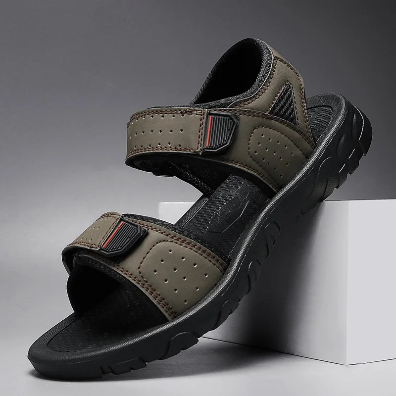 

New Leather Men's Sandals Summer New Outdoor Ultra-light Walking Treking Casual Shoes Hiking Men Slippers Beach Wading Shoes