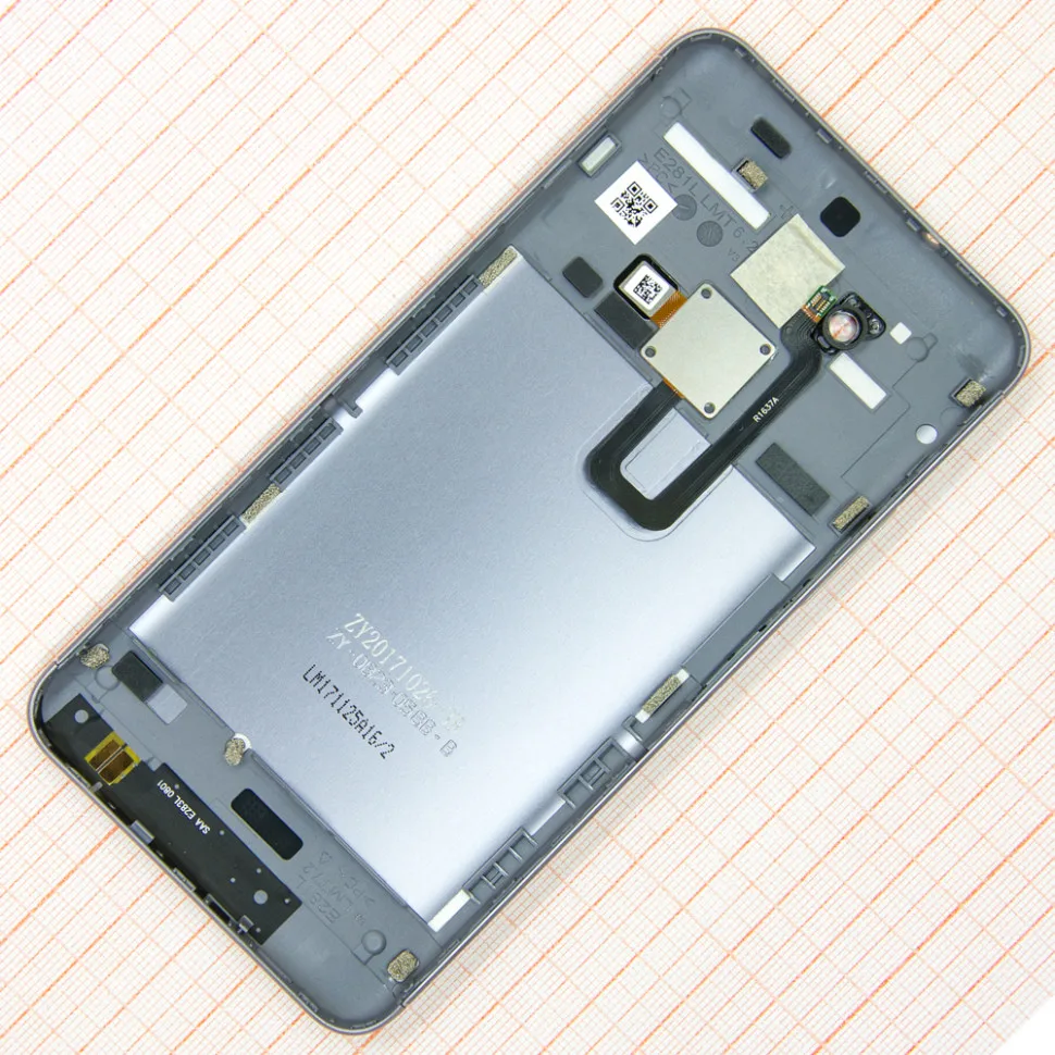 Задняя крышка для Asus ZenFone 3 Max ZC520TL (серебро) |