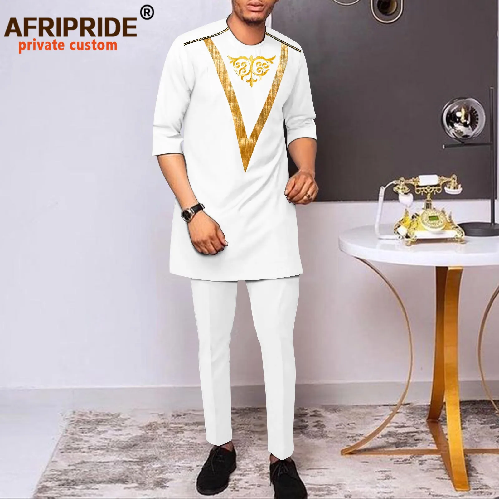 African Men`s Clothing Embroidery Shirts and Pants 2 Piece Set Plus Size Casual Tracksuit African Suits Blouse Attire A2216117