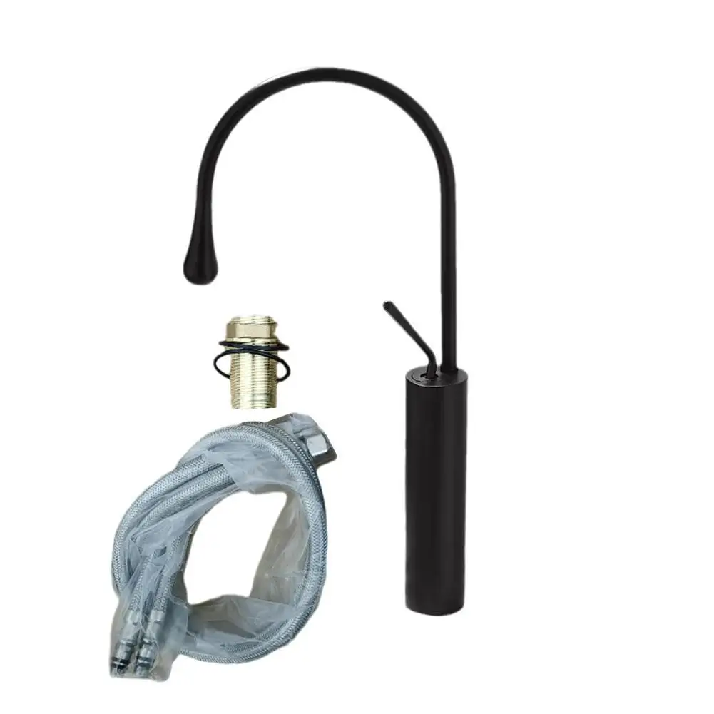 

European Style Black Kitchen Sink Faucet Deck Mounted Stream Sprayer Kitchen Mixer Tap Bathroom Kitchen Hot Cold Tap