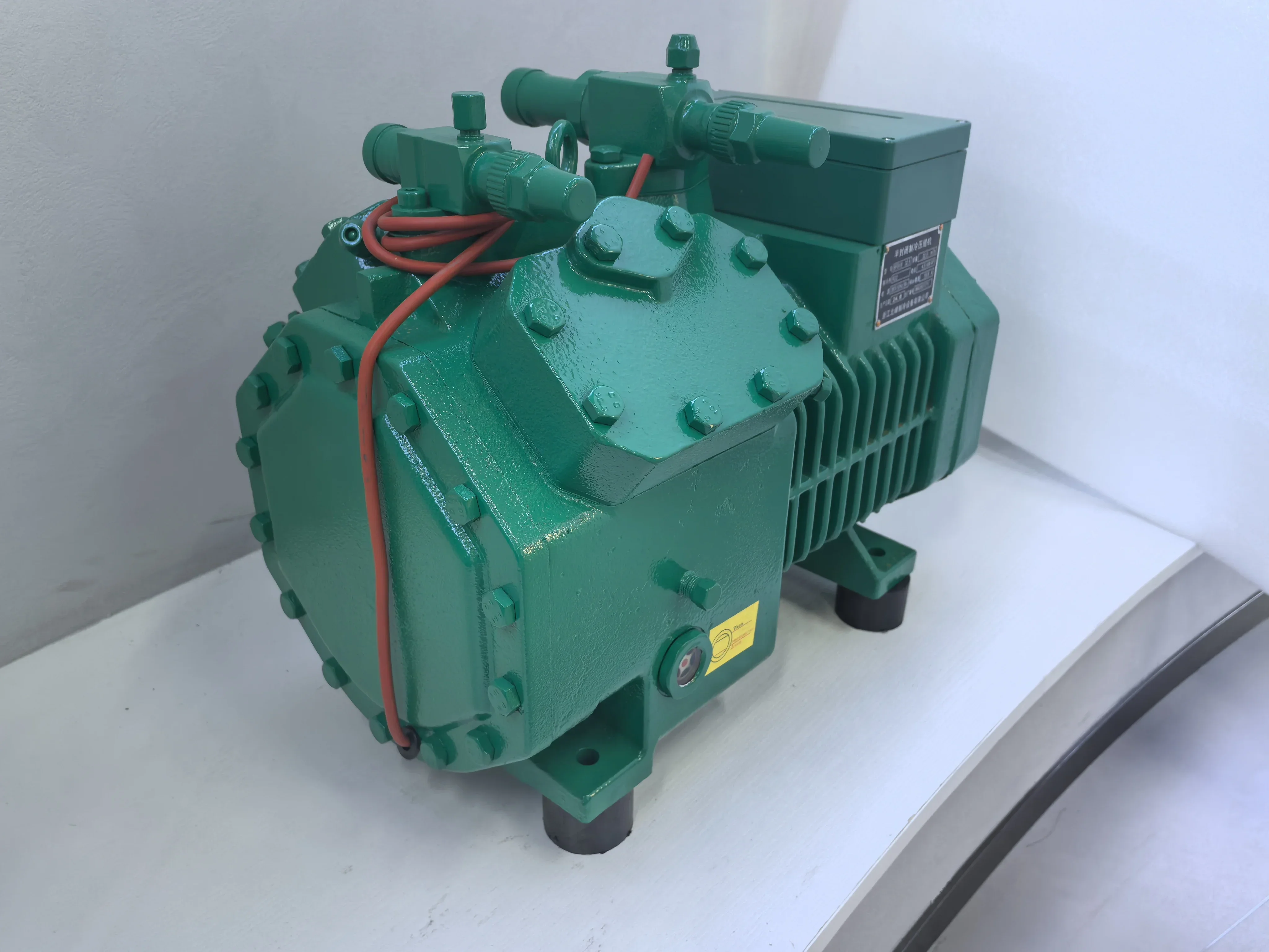 Горячая продажа 8 л.с. Bitzer полугерметичный компрессор кондиционера BFBV8HP 41.3