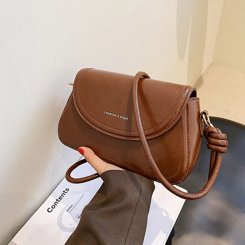 

Retro Small Handbag Autumn 2022 New Designer Shoulder Messenger Bag Purses and Handbags