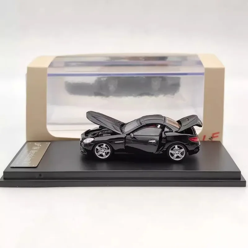 Модель автомобиля Mercedes Benz SLC литый под давлением в масштабе 1/64 полностью открытая