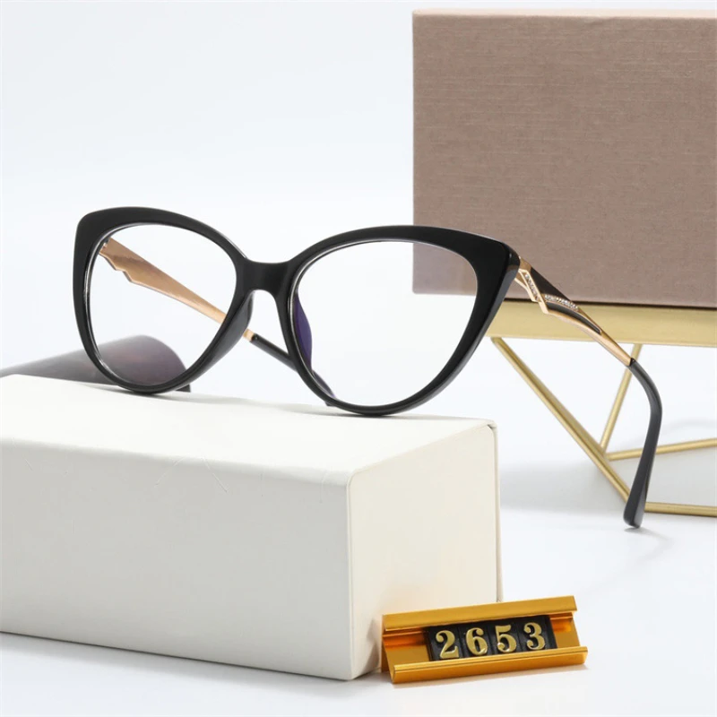 

2022 New Women's Fashion Trend Flat Lens Cat's Eye Women Anti-blue Light Glasses Frame Small Frame Glasses with Box