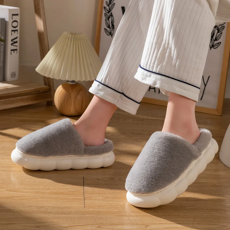 

Thick soled warm plush cotton slippers for women in autumn and winter 2022, new indoor wool slippers, anti-skid slippers